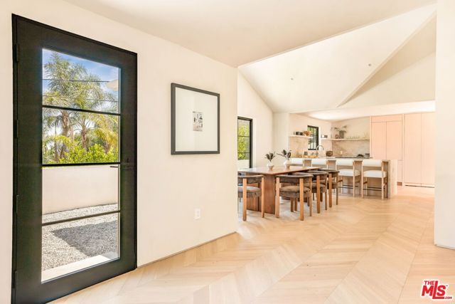 8353 Sunset View Drive, Los Angeles, CA 90069