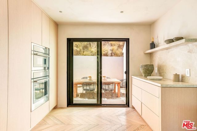 8353 Sunset View Drive, Los Angeles, CA 90069