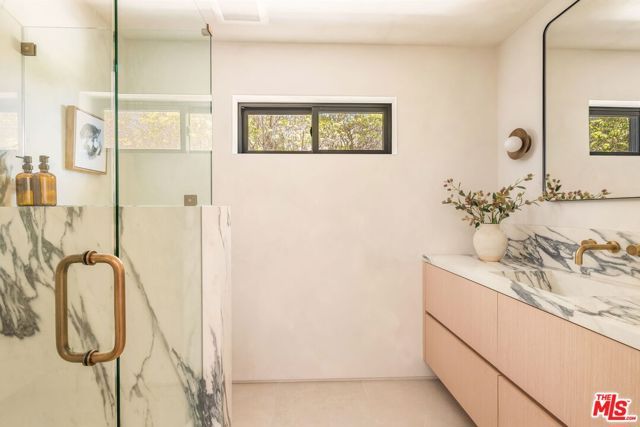 8353 Sunset View Drive, Los Angeles, CA 90069