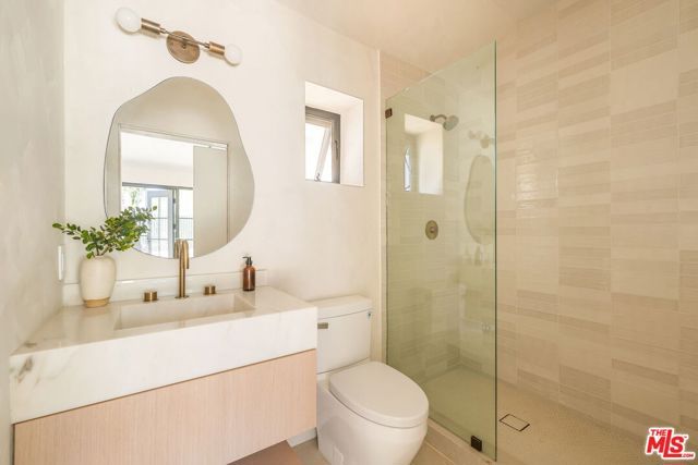 8353 Sunset View Drive, Los Angeles, CA 90069