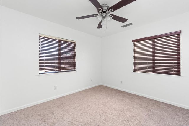35 Seatuck Ct, Sacramento, CA 95835