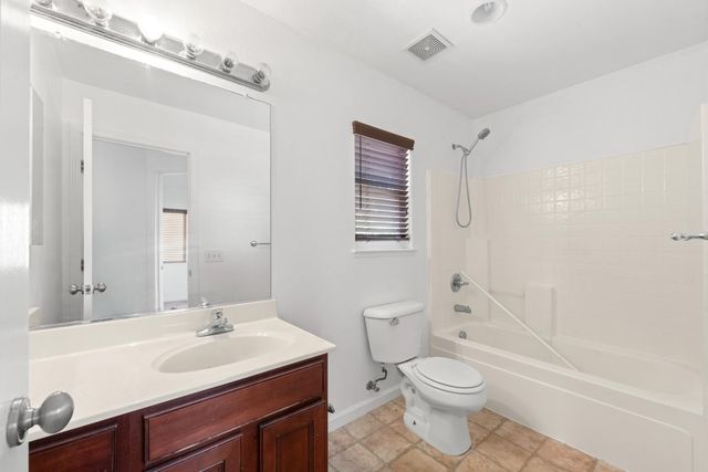 35 Seatuck Ct, Sacramento, CA 95835