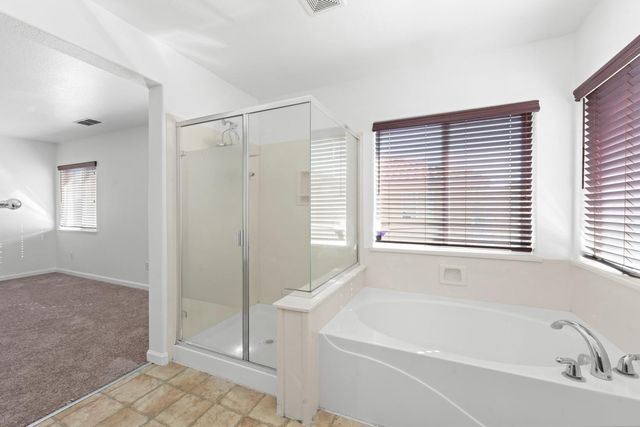 35 Seatuck Ct, Sacramento, CA 95835