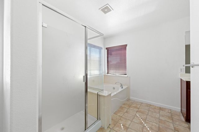 35 Seatuck Ct, Sacramento, CA 95835