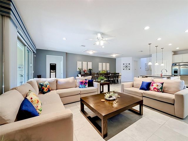8879 QIN LOOP, Kissimmee, FL 34747