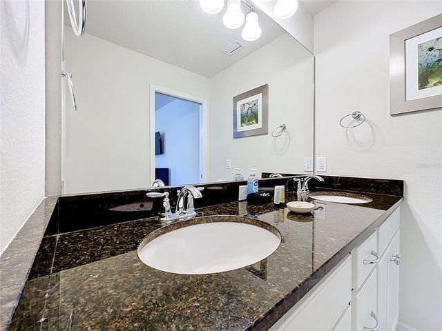 8879 QIN LOOP, Kissimmee, FL 34747