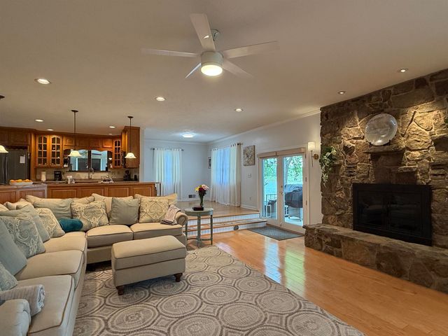 9 Keosauqua Drive, Cherokee Village, AR 72529