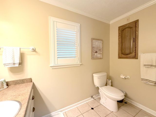 9 Keosauqua Drive, Cherokee Village, AR 72529