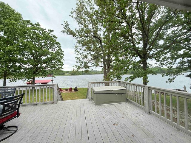 9 Keosauqua Drive, Cherokee Village, AR 72529