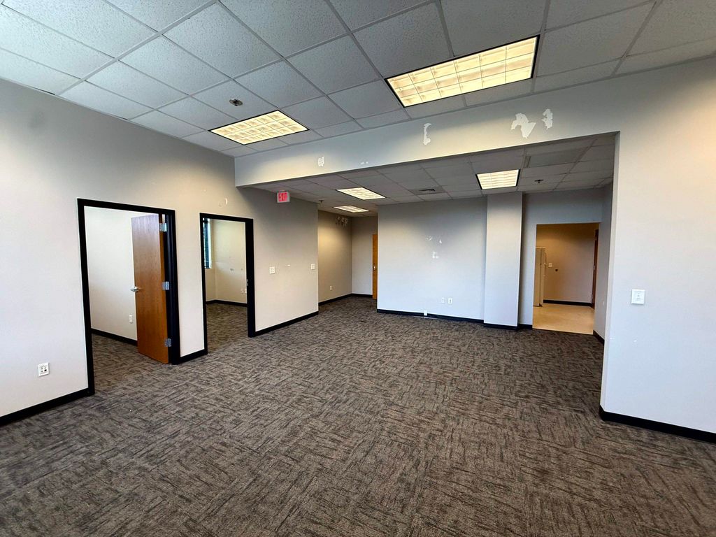 611 Burroughs and Chapin Blvd Ste 300, Myrtle Beach, SC 29577 — photo 4