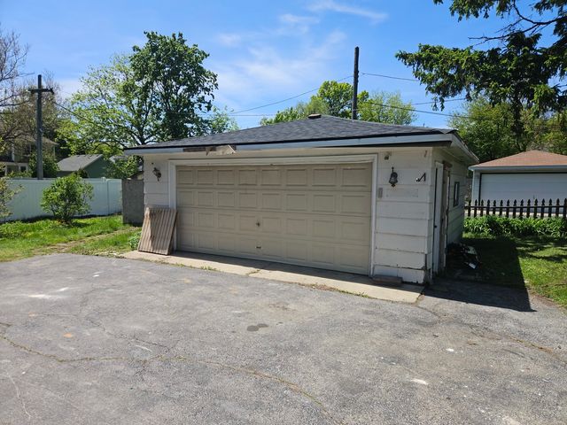 246 E North Avenue, Elmhurst, IL 60126