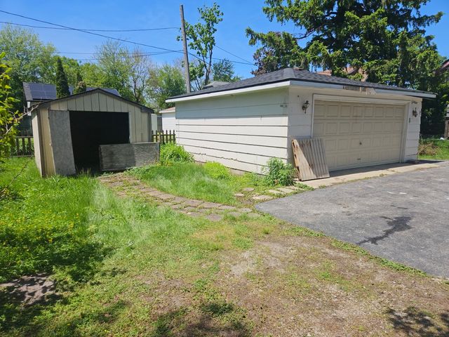 246 E North Avenue, Elmhurst, IL 60126