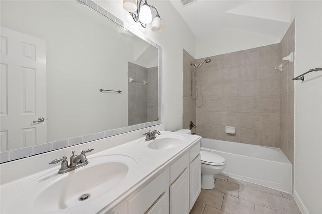 5211 Shadow Breeze Lane, Katy, TX 77494