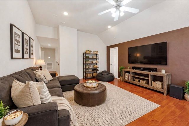 5211 Shadow Breeze Lane, Katy, TX 77494