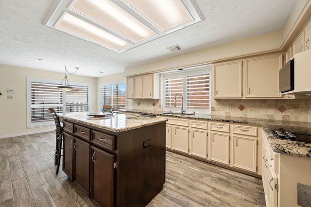 6007 Summer Oaks Drive, Humble, TX 77346