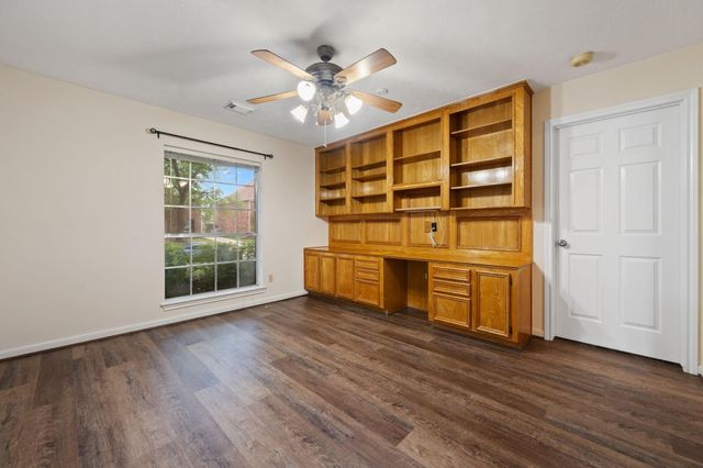 6007 Summer Oaks Drive, Humble, TX 77346