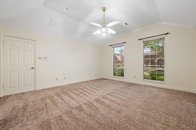 6007 Summer Oaks Drive, Humble, TX 77346