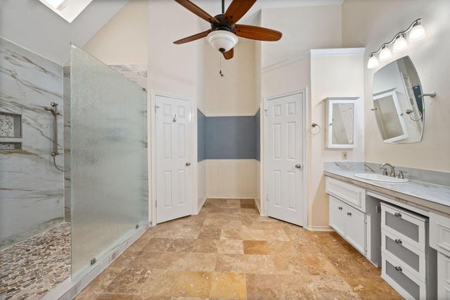 6007 Summer Oaks Drive, Humble, TX 77346