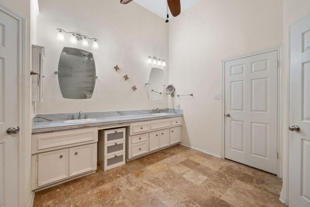 6007 Summer Oaks Drive, Humble, TX 77346