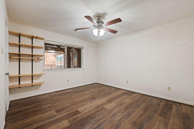 6007 Summer Oaks Drive, Humble, TX 77346