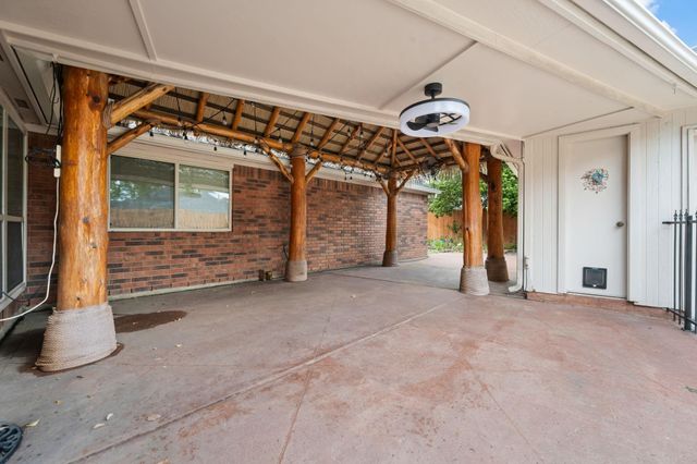 6007 Summer Oaks Drive, Humble, TX 77346