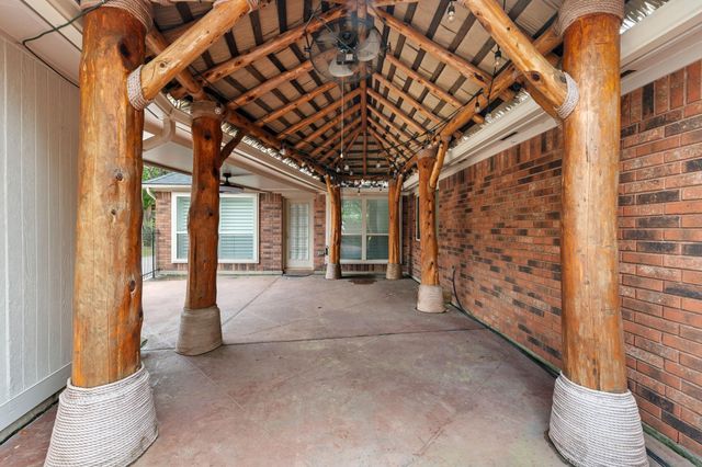 6007 Summer Oaks Drive, Humble, TX 77346