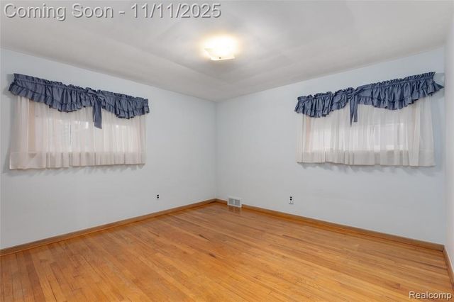 18258 Empire Avenue, Eastpointe, MI 48021