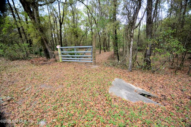 707 HILLSBOROUGH Avenue, Florahome, FL 32140