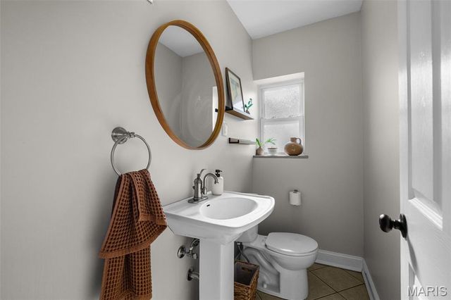 11842 Sunlind, Sunset Hills, MO 63127