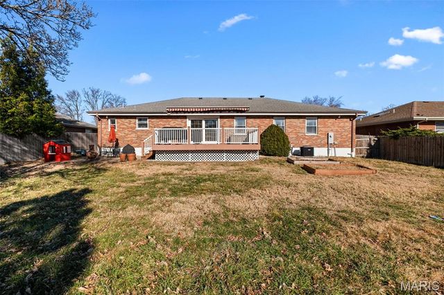 11842 Sunlind, Sunset Hills, MO 63127