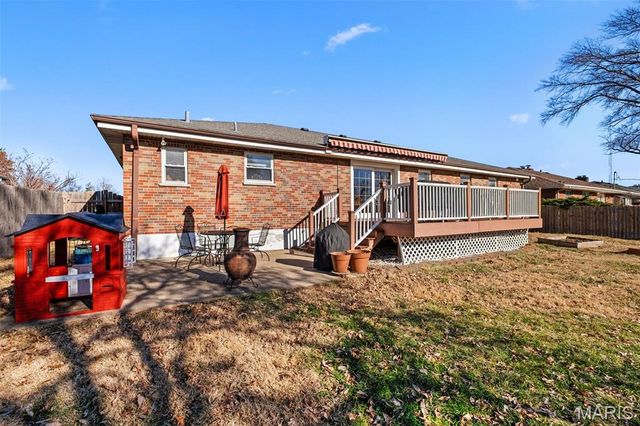 11842 Sunlind, Sunset Hills, MO 63127