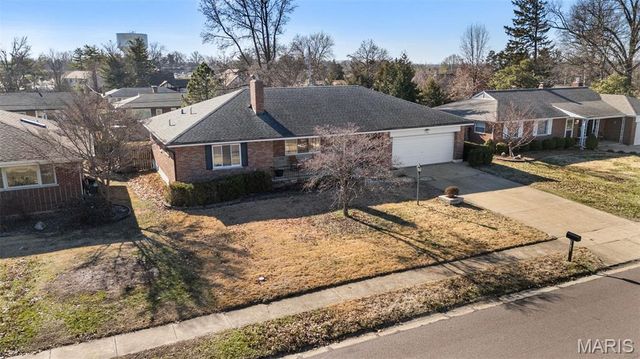 11842 Sunlind, Sunset Hills, MO 63127