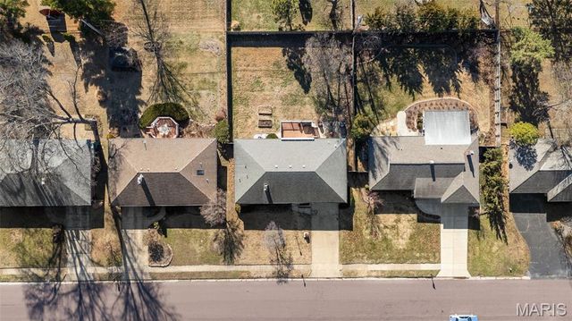 11842 Sunlind, Sunset Hills, MO 63127