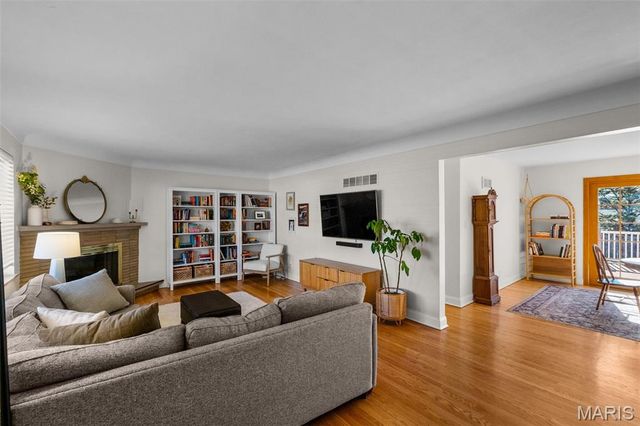 11842 Sunlind, Sunset Hills, MO 63127