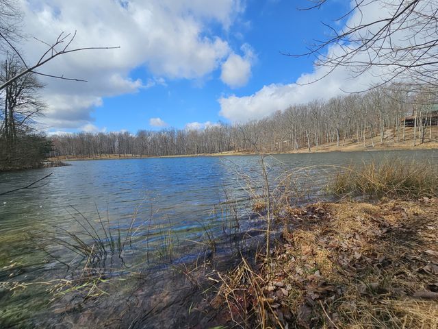 24 Blumont Drive, Altamont, TN 37301