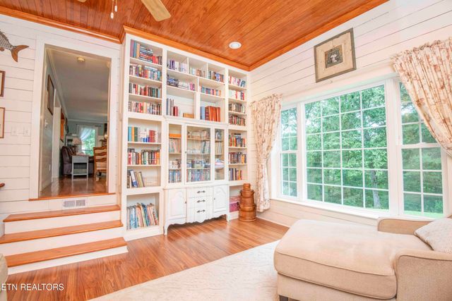 890 County Rd 51, Athens, TN 37303