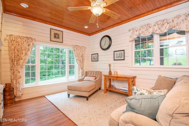 890 County Rd 51, Athens, TN 37303