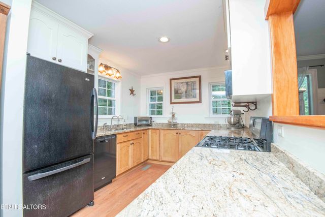 890 County Rd 51, Athens, TN 37303