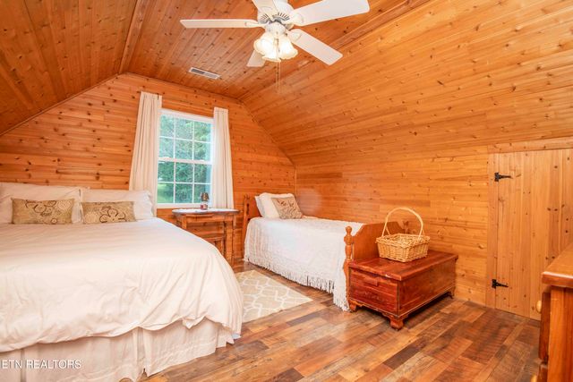 890 County Rd 51, Athens, TN 37303