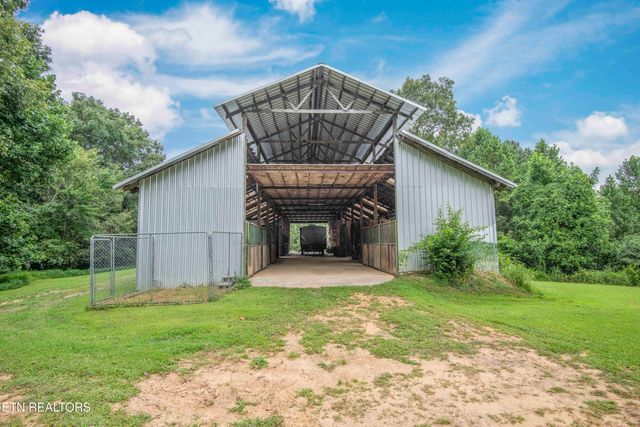 890 County Rd 51, Athens, TN 37303