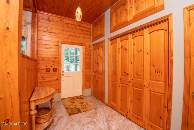 890 County Rd 51, Athens, TN 37303