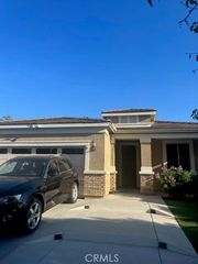 29221 Fall River Lane, Menifee, CA 92584