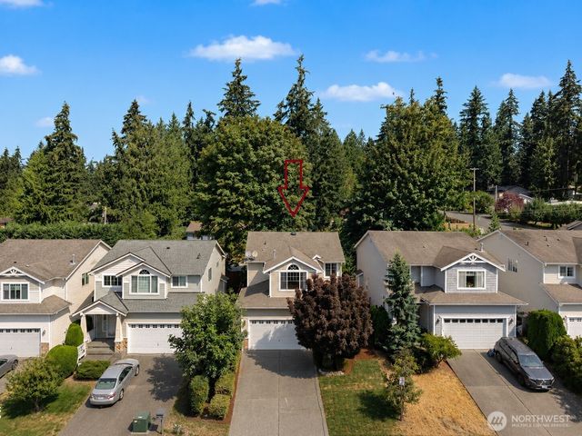 7530 NE 204th Place, Kenmore, WA 98028