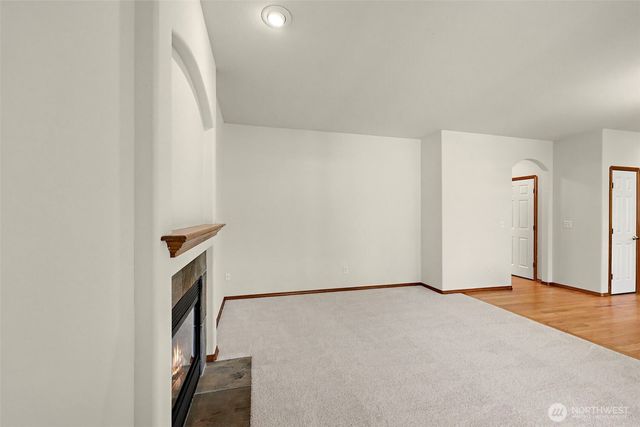 7530 NE 204th Place, Kenmore, WA 98028