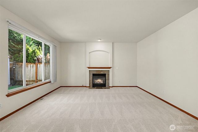 7530 NE 204th Place, Kenmore, WA 98028