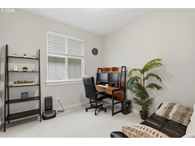 7074 Se BLANTON St, Hillsboro, OR 97123