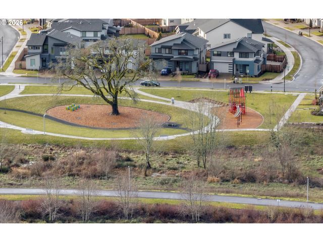 7074 Se BLANTON St, Hillsboro, OR 97123