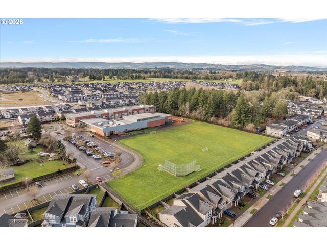 7074 Se BLANTON St, Hillsboro, OR 97123