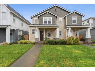 7074 Se BLANTON St, Hillsboro, OR 97123
