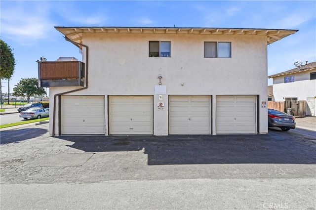 16732 Bartlett Lane, Huntington Beach, CA 92647